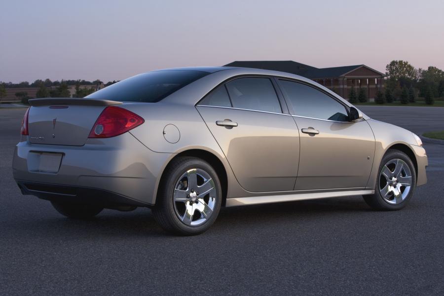  Pontiac G6 Sedan 2009 года  (фото 2 из 5)